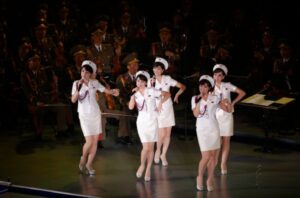 金日成生日庆上演大乱斗 女学生被当众扯破衣服