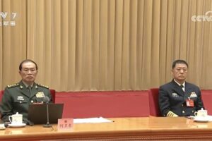军队还在清除习家军，苗华亲信海军司令胡中明被抓, 习近平不敢离京