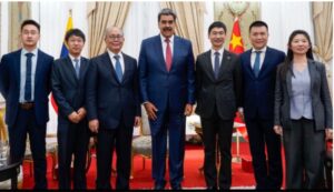 从外交部发言人处境看习的外交烂尾