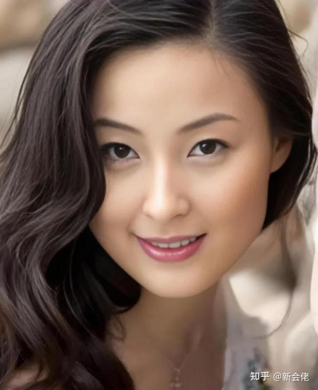 让九高官落马，中国最美情妇卢嘉丽美女人间蒸发多年